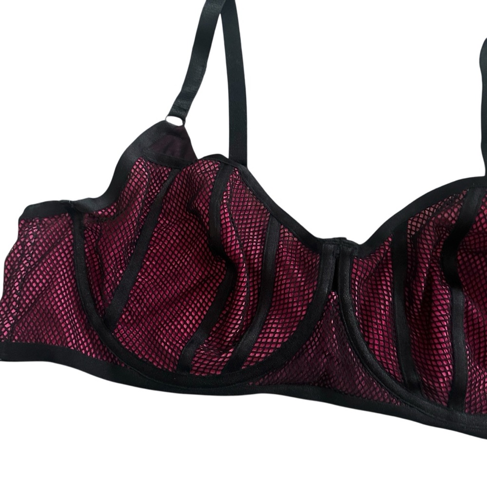 Torrid Fishnet Bra Bralette Womens Plus size (3) 22/24‎